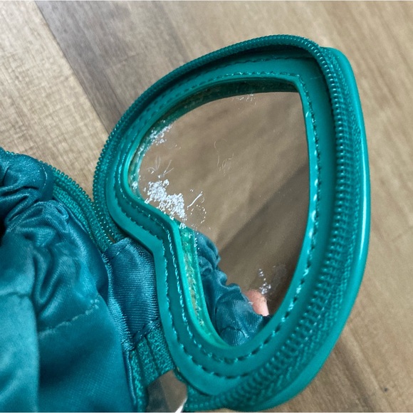 [Coach] Patent Leather Embossed Heart Shape Jewelry Box Organizer - Picture 9 of 9